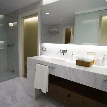아파트 Vivienda De Lujo En 아 코루냐