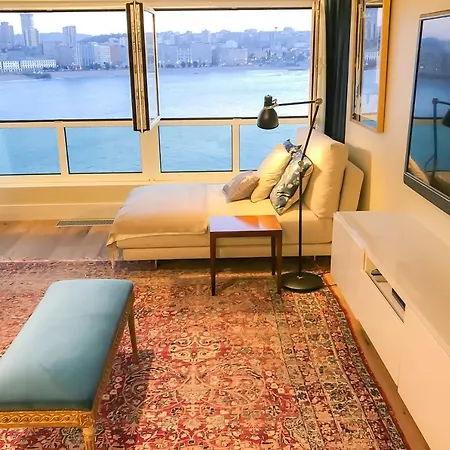 아파트 Vivienda De Lujo En 아 코루냐
