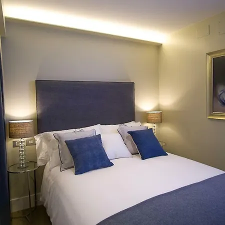 아파트 Vivienda De Lujo En *
